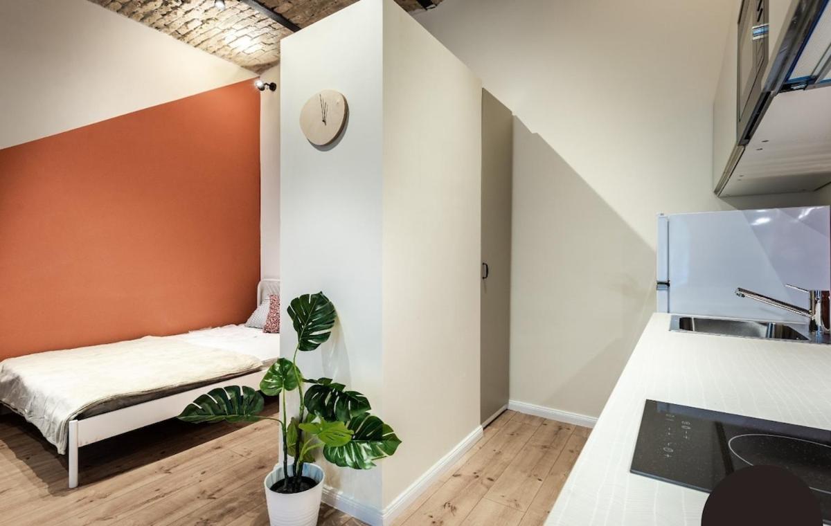 Apartamento Cozy In Akacfa St, Sun *